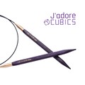 j adore cubics rundpind fra knitpro med logo i hjoernet