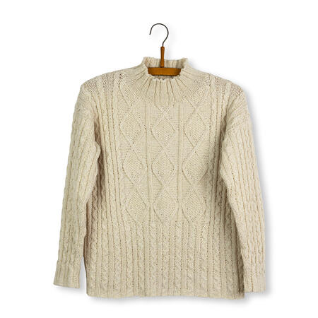 marianne isagers sweater babettes gastebud i hvid udgave merilrin og trio 1