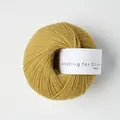 garnnoegle merino fra knitting for olive i farven stoevet honning