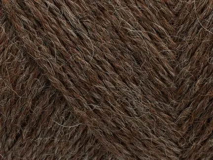 close up af garnet vilja fra filcolana i farven 976 taupe