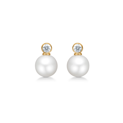 IRIS earrings in 8 karat gold with pearl | Danish design by Mads Z