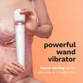 Le Wand Rechargeable Vibrating Massager – trådløs luksusmassagestav i silikone med fleksibelt hoved og justerbare vibrationer
