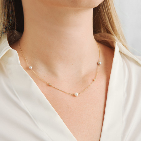 Stella necklace in 14-carat gold with cultured pearls and cubic zirconia, as shown