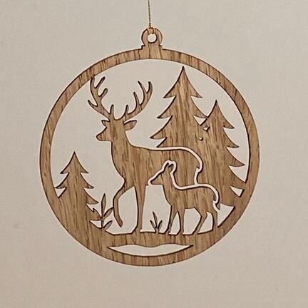 Hjort med kid i egefineret birk – juleornament