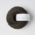 Pure silk garnnøgle fra knitting for olive i farven brun bjørn