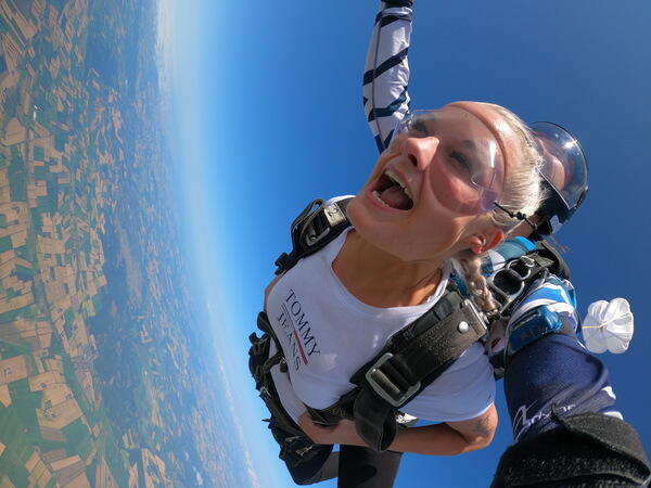 Tandem spring i Herning hos Dropzone Denmark