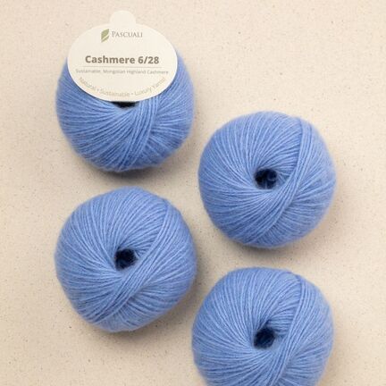 Pascuali Cashmere 6/28 – farven Forget me not. Økologisk luksusgarn i 100% cashmere uld