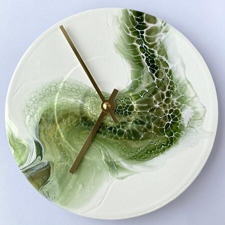 William Tell - Anderledes og moderne grønt unika vægur fra Redesigna