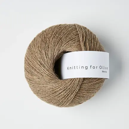 garnnoegle merino fra knitting for olive i farven kardemomme