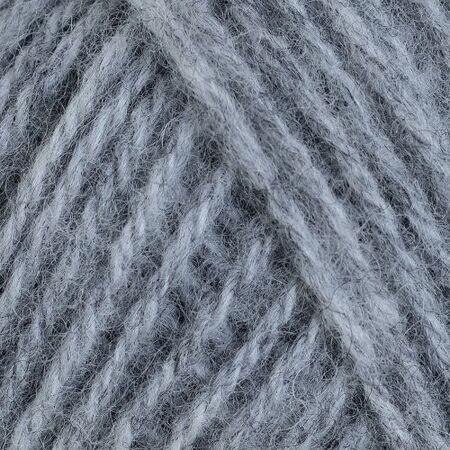 Close up af lun merino fra rauma garn i farven grå