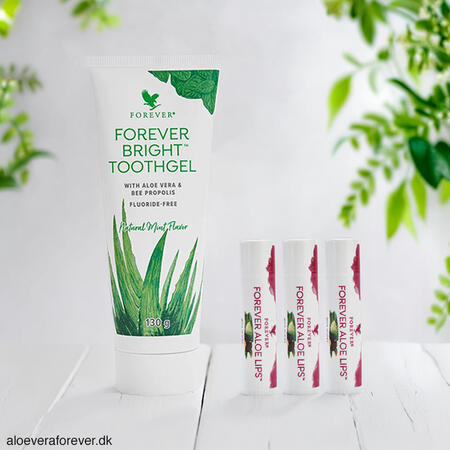 Aloe vera tandpasta og læbepomader: Forever Bright Toothgel + 3 Forever Aloe Lips