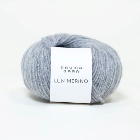 Garnet lun merino fra rauma garn i farven grå