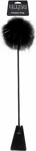 Pipedream Fetish Fantasy Feather Crop – sort fjerpisk med fjerpompon og læderspids.
