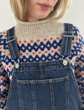 Inge-sweater-closeup-front-le-knit-lene-holme-samsoee-strikkeopskrift-isager-jensen