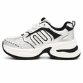 Chunky Streetz sneaker i hvid, sølv og sort på hvid baggrund