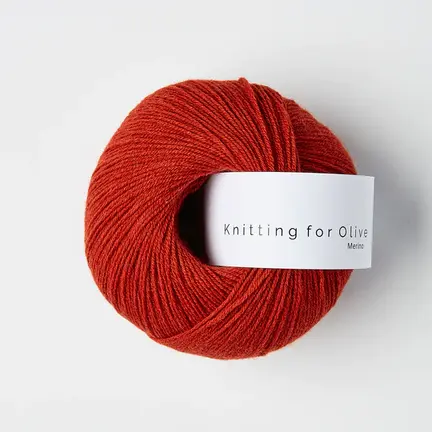 garnnoegle merino fra knitting for olive i farven granataeble