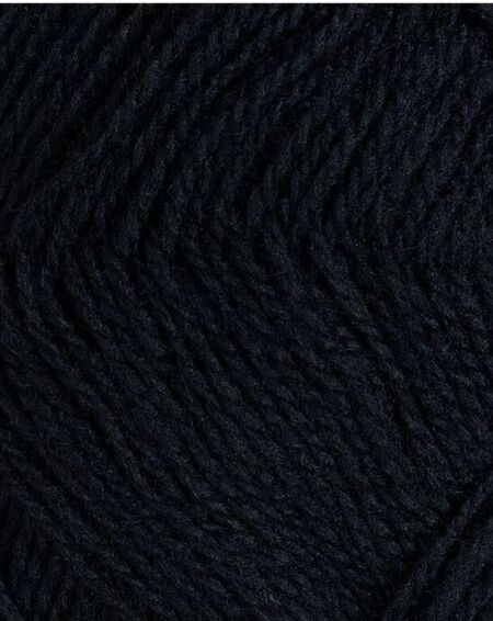 close up af garnet finull fra Rauma i farven sort 436