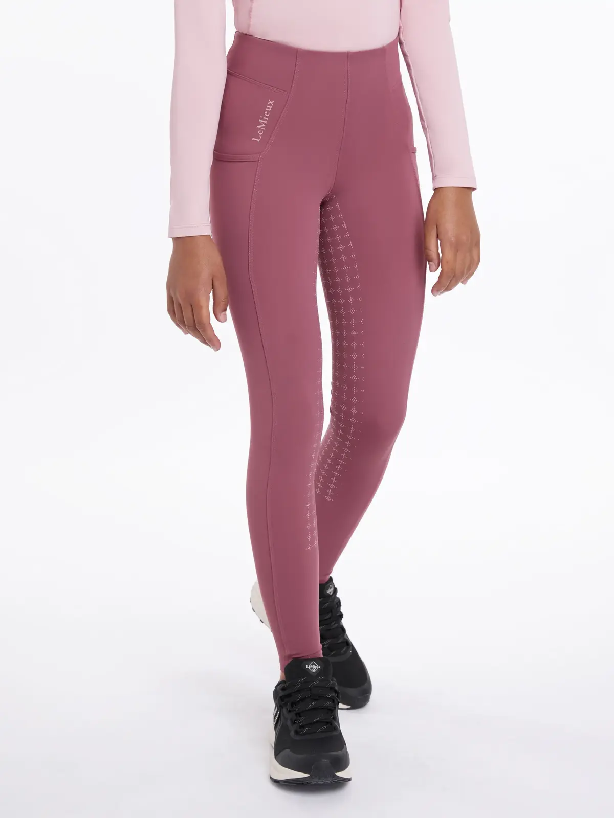 LeMieux Orla Young Rider – Rosewood, let pull-on med fuldt sæde