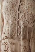 Bluse - blonde - Kelly fra Femme Facon, Jeanne D´Arc Living
