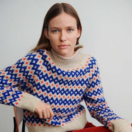 strikkeopskrift inge sweater leknit lene holme samsoe isager archives jensen garn sitting model