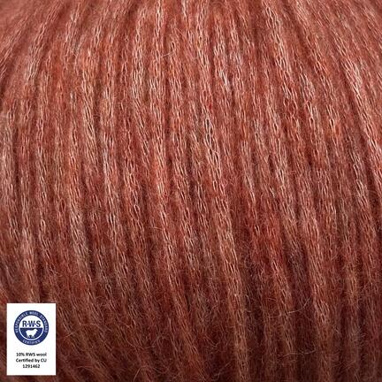 close up af garnet snefnug fra camarose i farven tegl