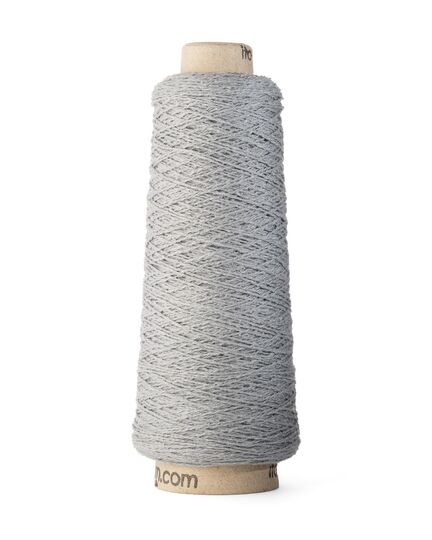 Garnet Kinu fra ITO garn i farven Snow Grey Solid