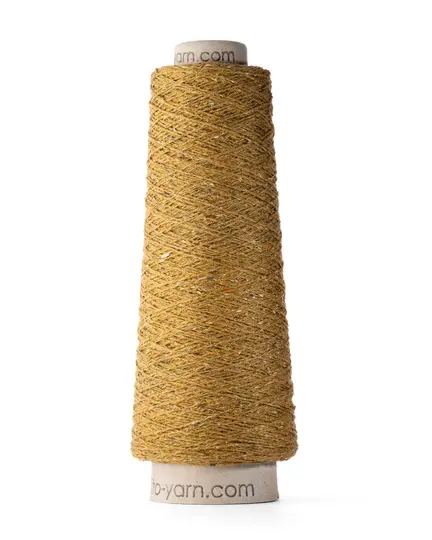 garnnoegle kinu fra ito garn i farven mustard