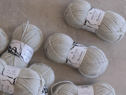 garnnoegler i kvaliteten peruvian highland wool fra filcolana i farven winter grey