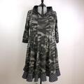 Jerseykjole i camouflage print, kjoler i plussize.