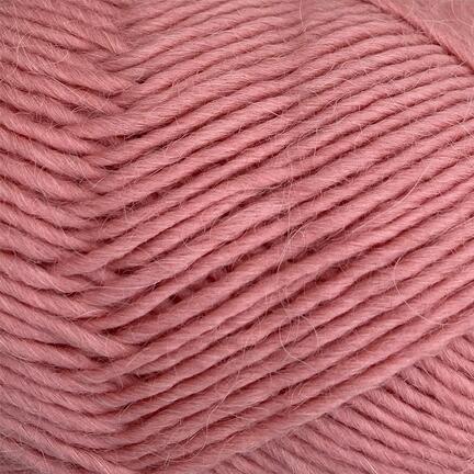 Close up af garnet Lamauld fra CaMaRose i farven jordbærsorbet