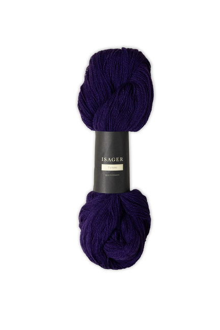 garnnoegle af maerket tvinni fra isager i farve 14