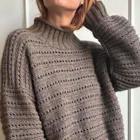 model iført sweater no 27 fra my favorite things knitwear