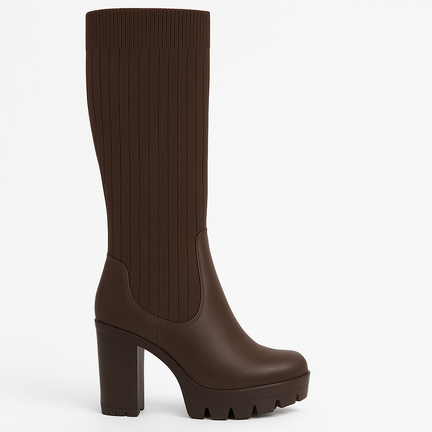 Brun knælang støvle med ribbet strik skaft og chunky hæl