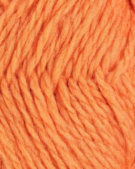 close up af garnet vams fra rauma i farven orange
