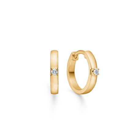 CROWN ALLIANCE earrings in 14 karat gold with 2x0,02 ct. W.SI diamonds.