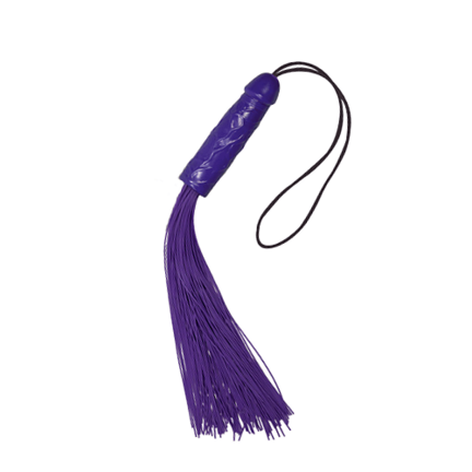 Lilla Hit Me Gummi Pisk 25 cm med fleksibelt penisformet håndtag og strop.