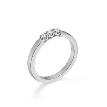 CROWN ALLIANCE diamond ring in 14 karat white gold | Danish design by Mads Z