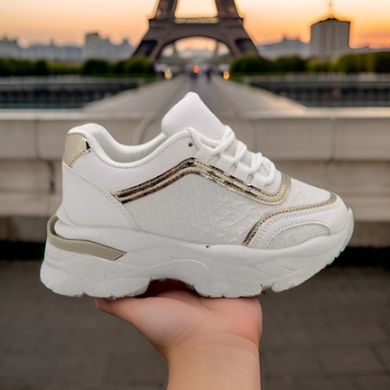 hvide sneakers med guld