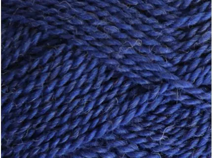 Close up af Garnnøgle mashdale fra filcolana i farven 337 bright cobalt