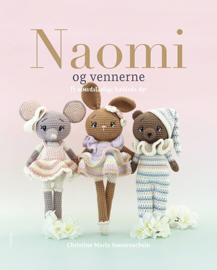 forside paa bogen naomi og vennerne af Christine Maria Sonnenschein viser 3 haeklede dyr