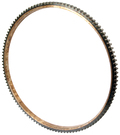 Startkrans  Inv. : Ø341,28mm  Antal tänder: 115  Passar på: MF35  Passar på: MF65  Passar på: MF135, MF165, MF168, MF175, MF178, MF185, MF188  Passar på:  MF230, MF240, MF245, MF250, MF253, MF255, MF260, MF265, MF275, MF285, MF290  Passar på: MF350, MF35