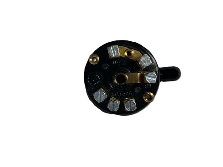 Lichtschalter - Ermax-Stil Positionen: 0-1-2-3 Einbauloch: Ø26 mm.