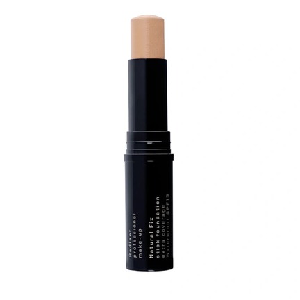 Stick foundation med full coverage, mat finish og SPF 15 – langtidsholdbar og nem at påføre.