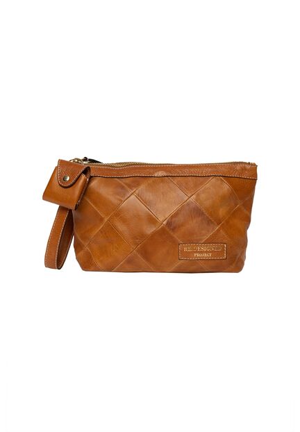 project-16-lille-clutch-quilt-re-designed-burned-tan