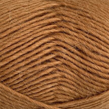 Close up af garnet Lamauld fra CaMaRose i farven gylden