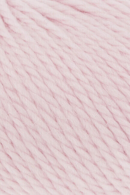 close up af garnnoegle af maerket carpe diem fra lang yarns i farven lys rosa