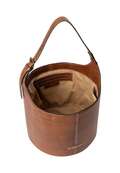 lille bucket i laeder project 26 farven walnut fra Re designed ses oppefra