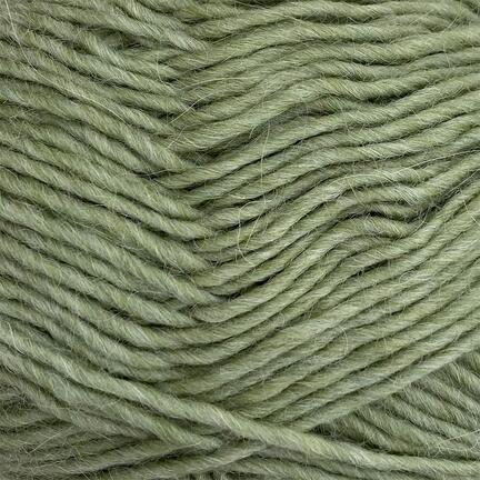 Close up af garnet Lamauld fra CaMaRose i farven lys avocado