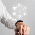 Scandinavian Collection Smartwatch 1,3 tommer sort med pulsmåler og aktivitetstracker.