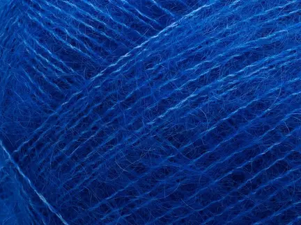 close up af garn fra Filcolana - Tilia - 337 - Bright Cobalt